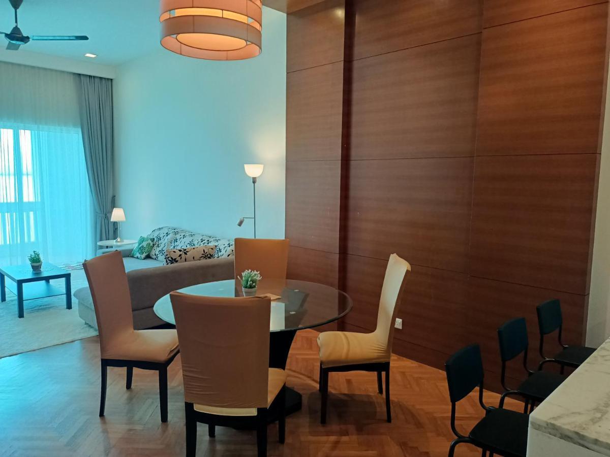 Straits Quay Marina Suites Penang By Aurorahomes Bagan Jermal Exterior photo