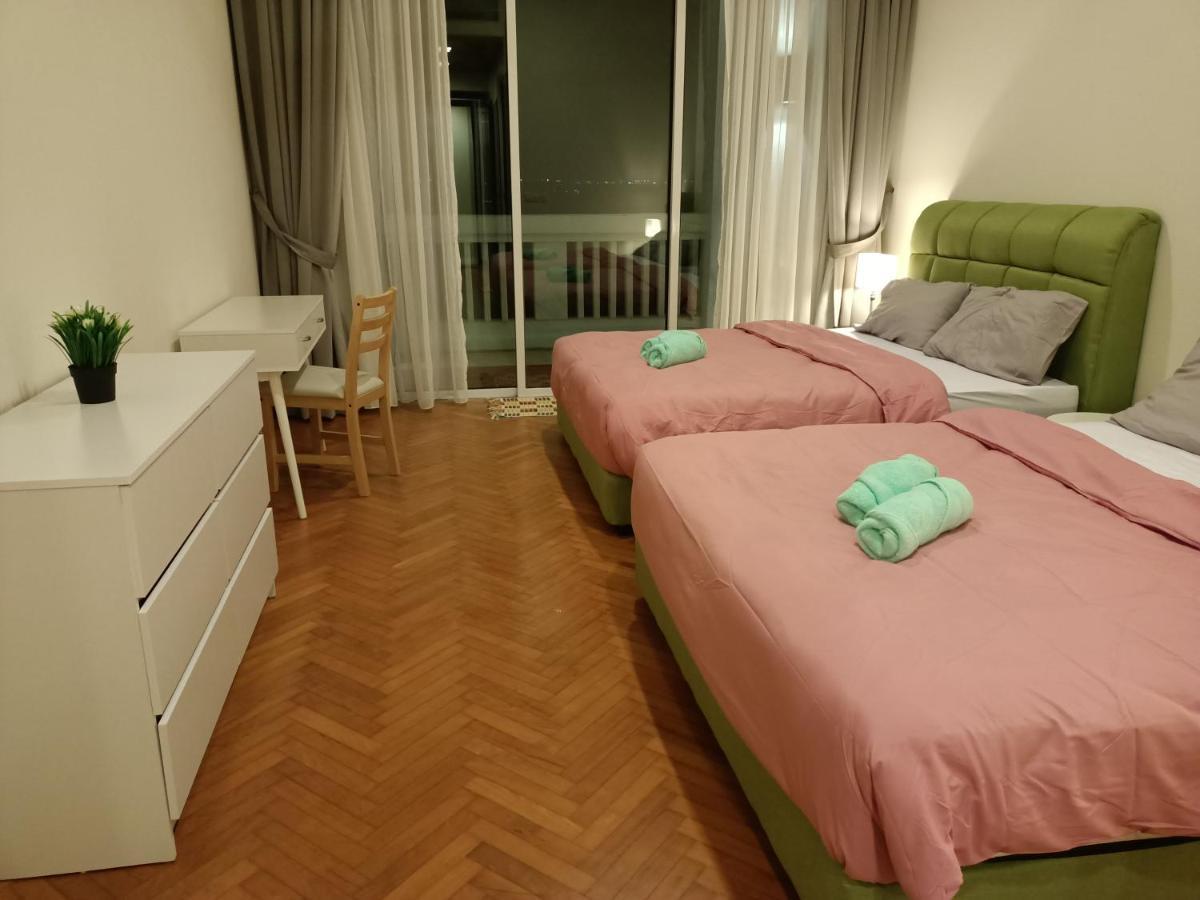 Straits Quay Marina Suites Penang By Aurorahomes Bagan Jermal Exterior photo