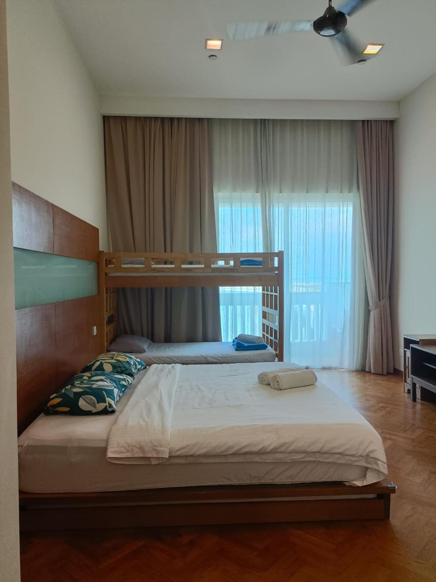 Straits Quay Marina Suites Penang By Aurorahomes Bagan Jermal Exterior photo