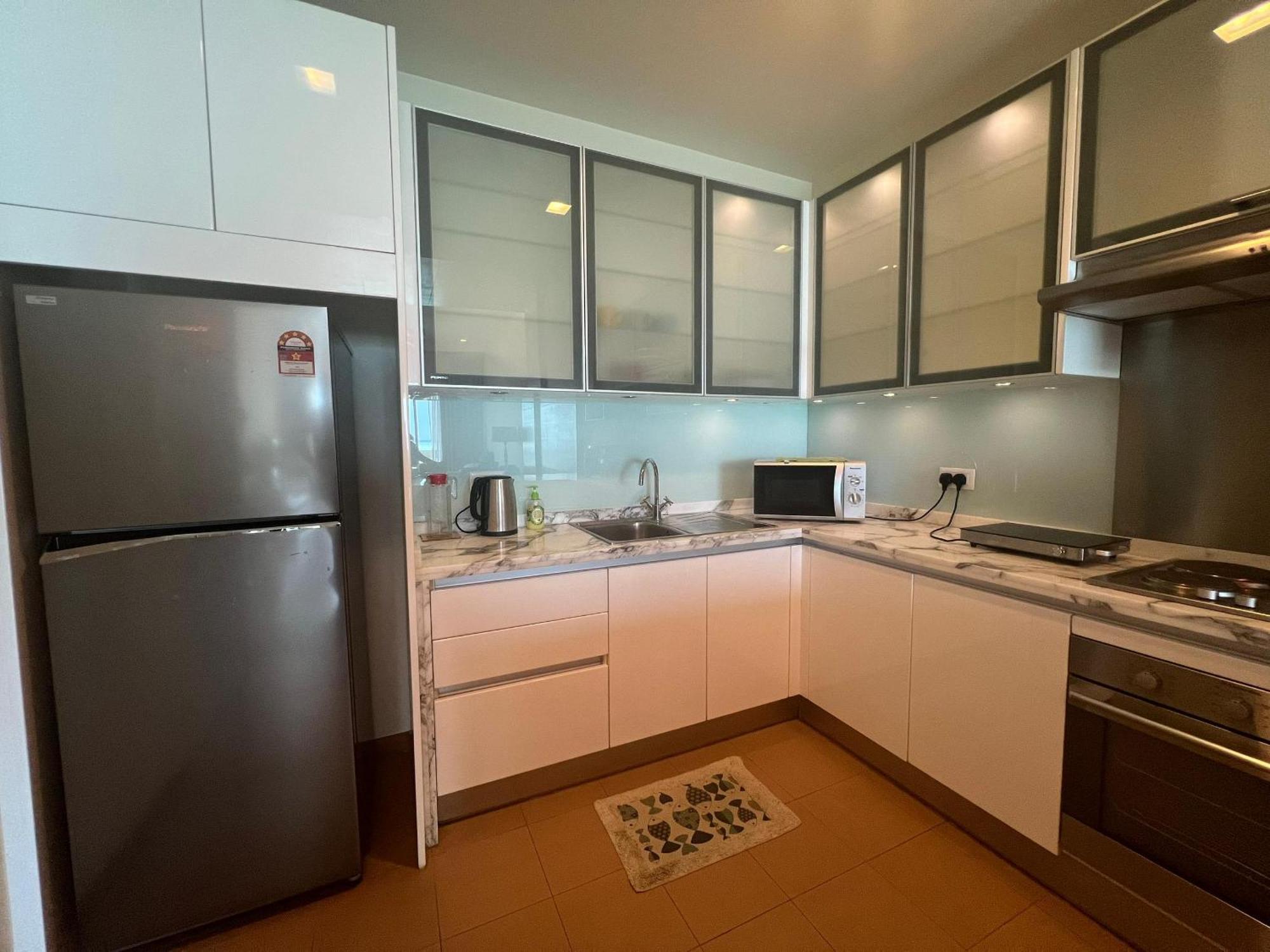 Straits Quay Marina Suites Penang By Aurorahomes Bagan Jermal Exterior photo