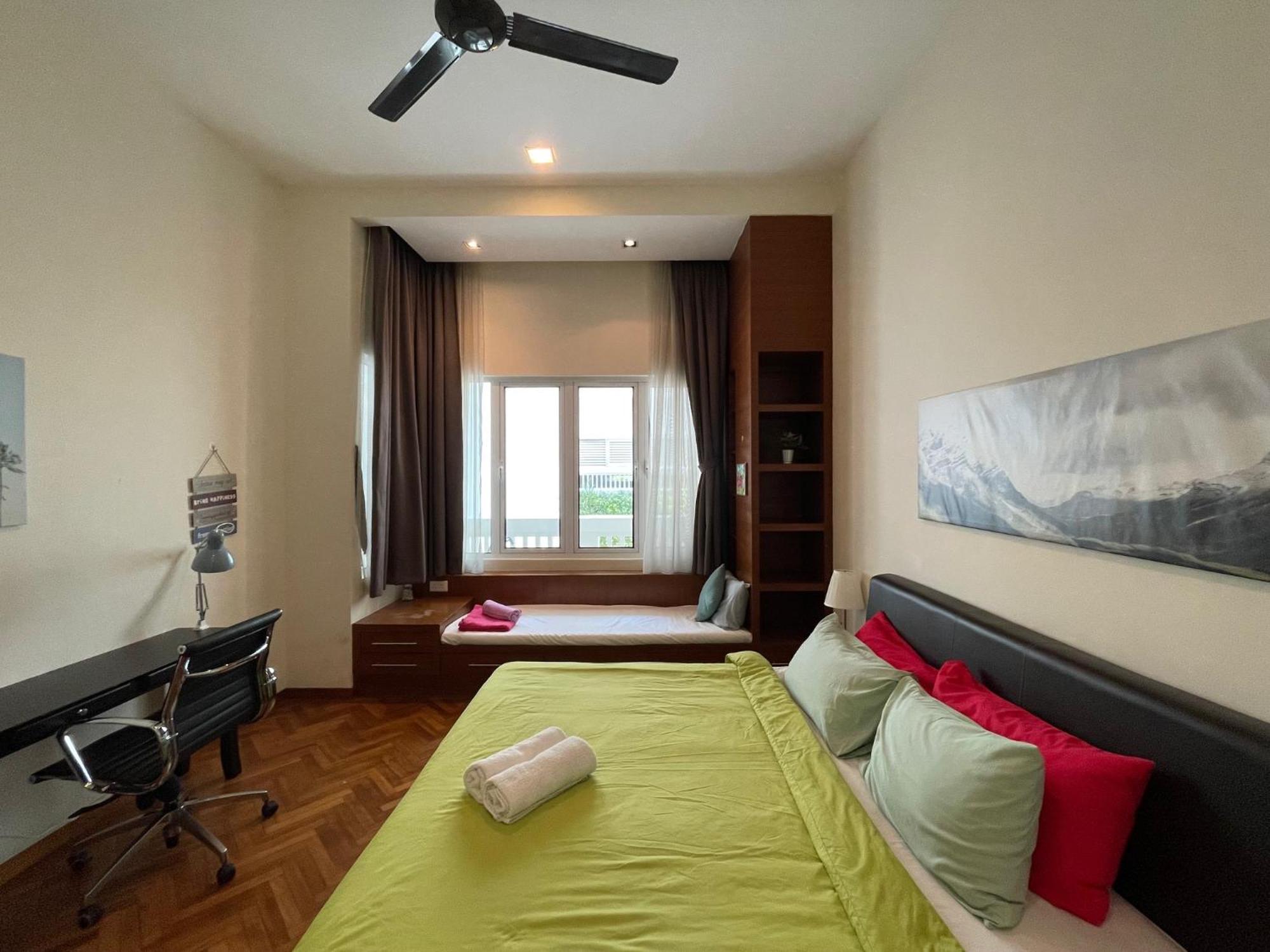 Straits Quay Marina Suites Penang By Aurorahomes Bagan Jermal Exterior photo